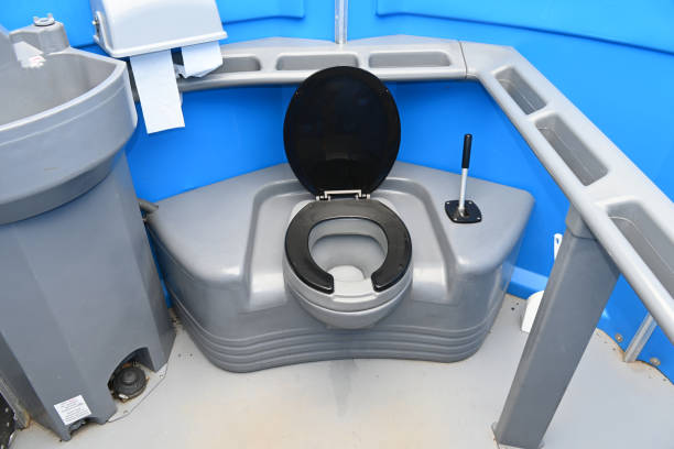 Best Portable restroom trailer rental  in Mayfair, CA
